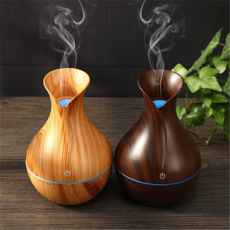 Humidificador con vetas de madera en forma de jarrón